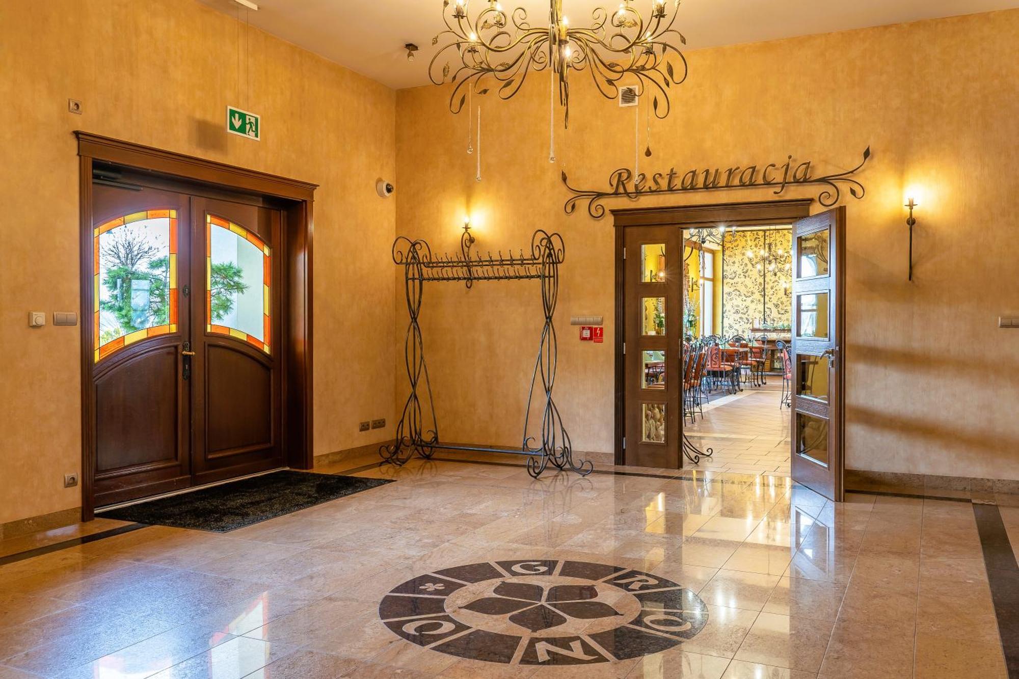 Zlota Jesien Restauracja I Noclegi Nad Jeziorem Kartuzy Εξωτερικό φωτογραφία