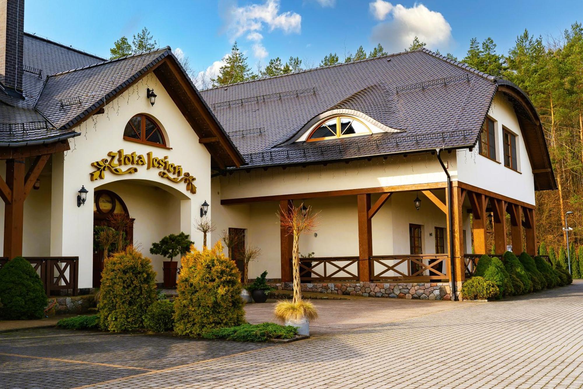 Zlota Jesien Restauracja I Noclegi Nad Jeziorem Kartuzy Εξωτερικό φωτογραφία